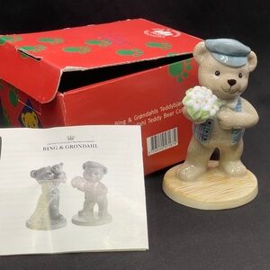 Bing & Grondahl 2000 Annual Copenhagen Porcelain Figurine Teddy Bear Victor